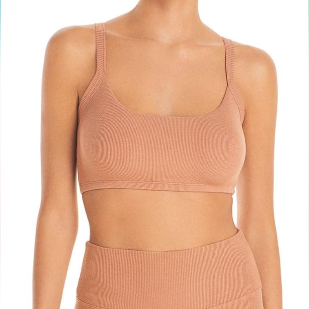 NWT. Year of Ours sleep bralette in Mocha